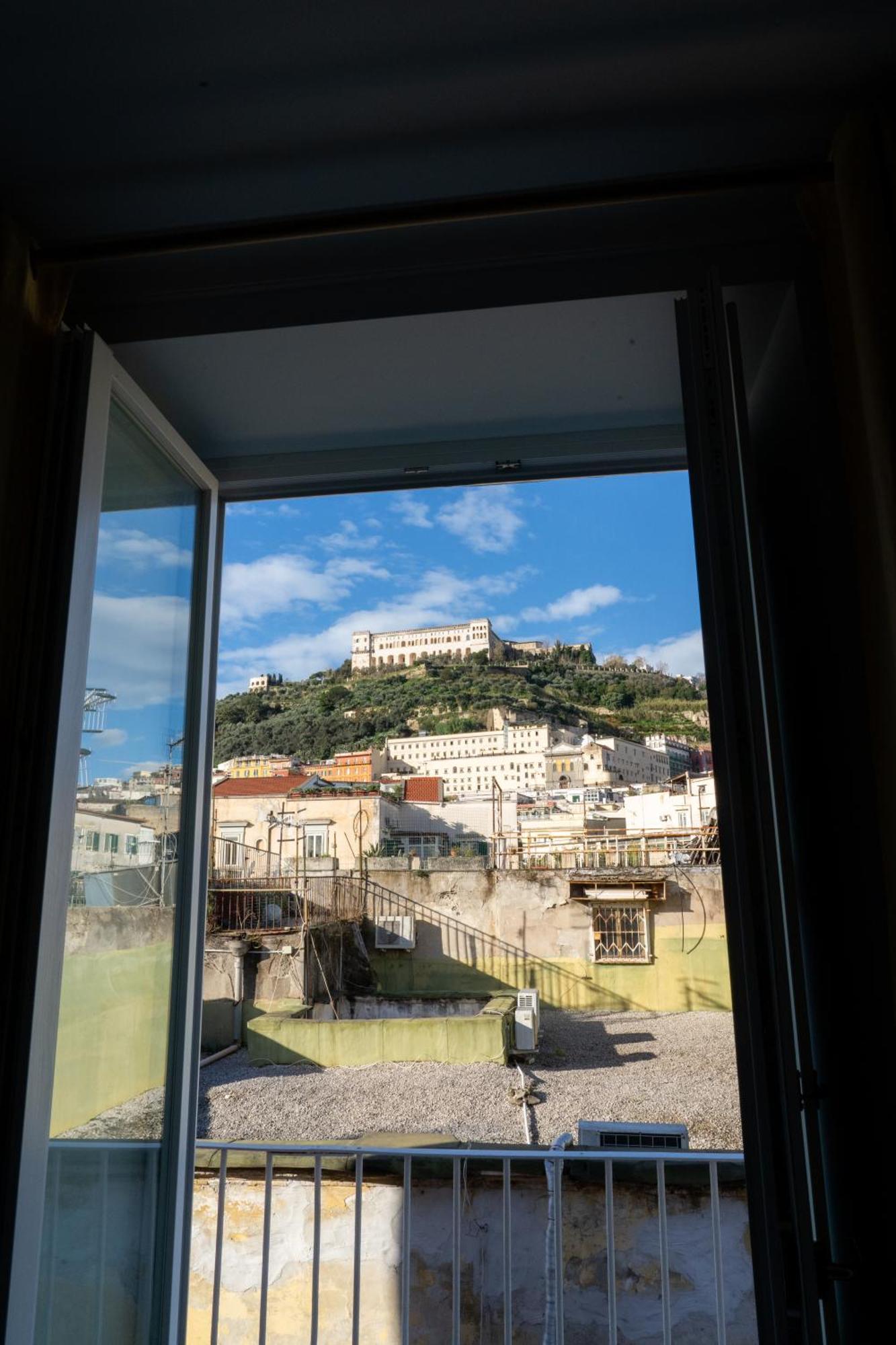 Domus Sibyllina, Palazzo Cavalcanti Neapel Exteriör bild